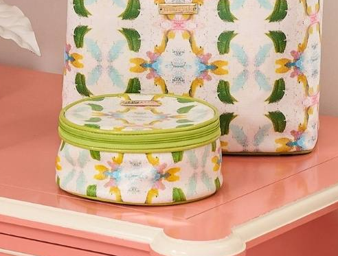 Laura Parks Round Jewelry Case - Dogwood Pattern — Barbara Stewart ...
