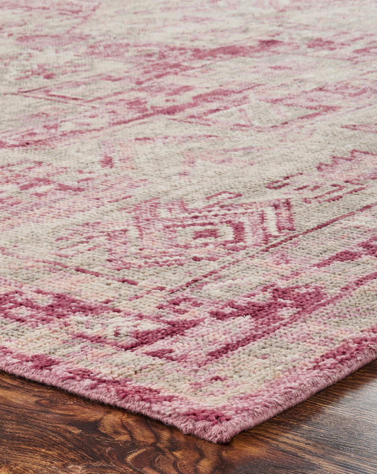 Talora Rose and Pearl Grey Rug (4' x 6')