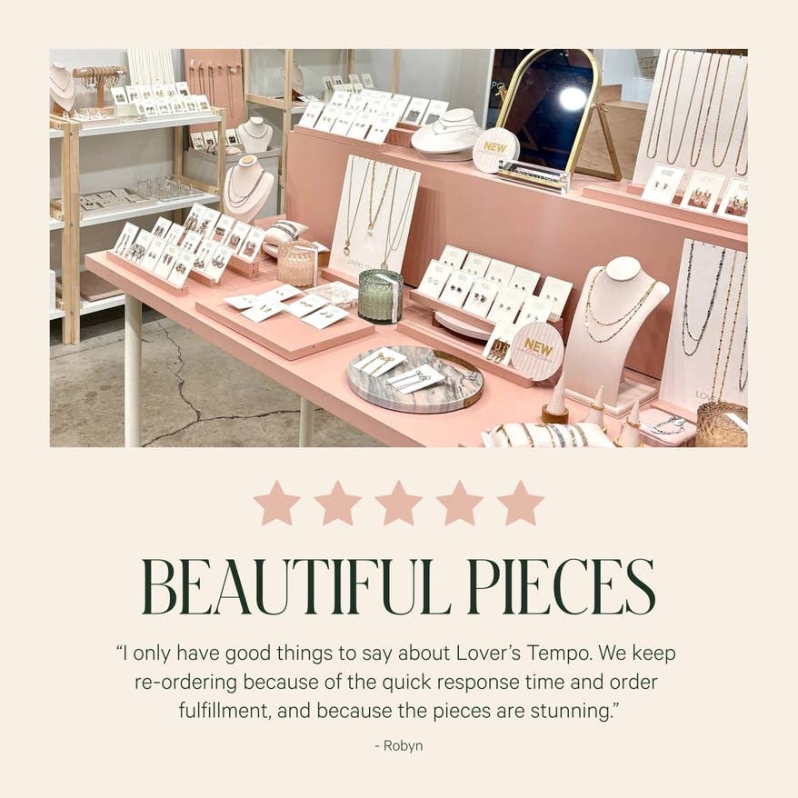 Kismet Stud Earrings: Pearl