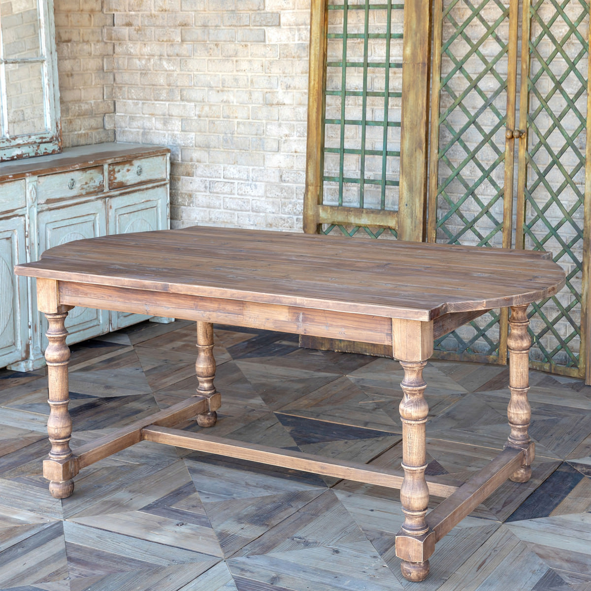 Pine Manor Table
