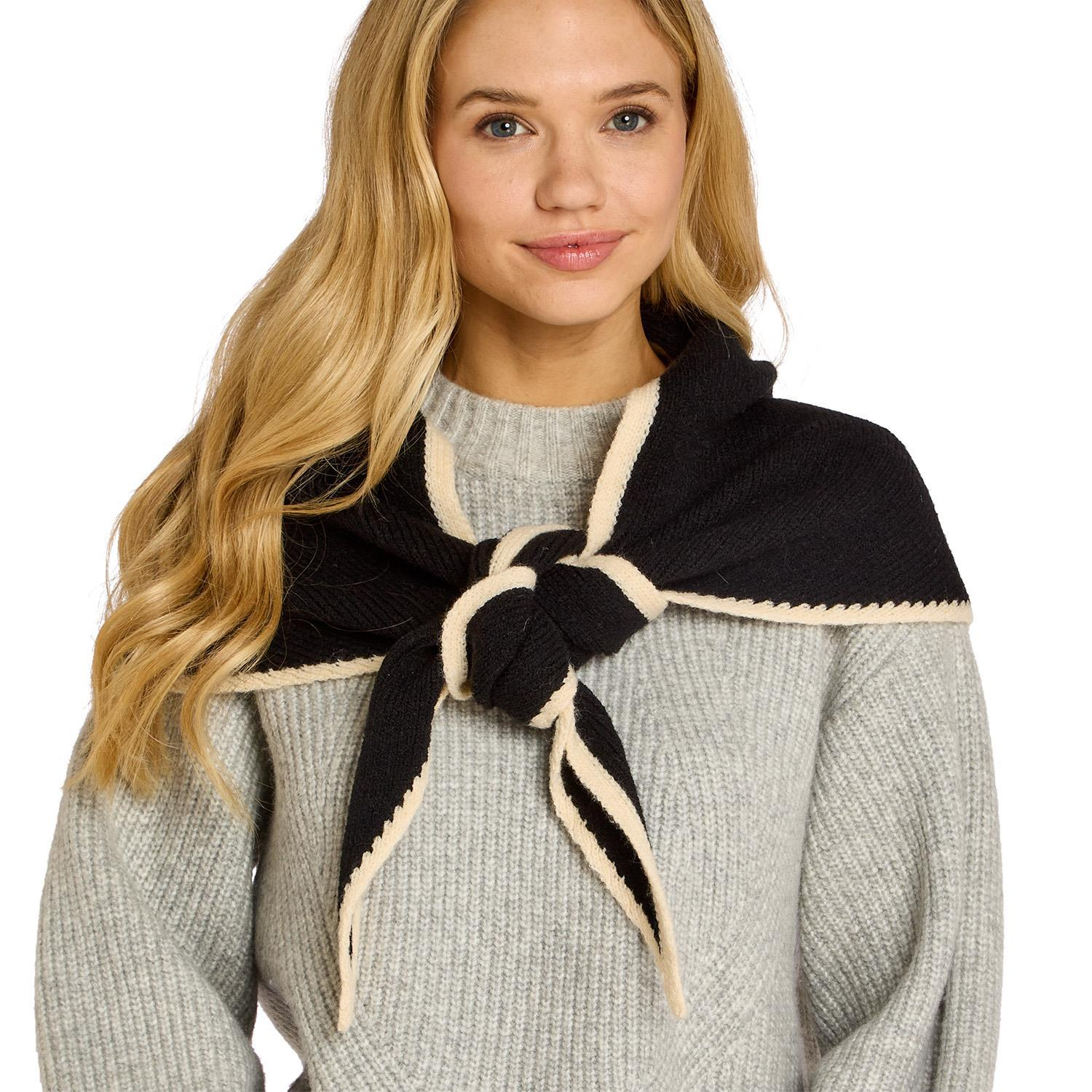 Le Pointe Contrast Border Triangular Scarf - Black